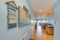 Water View Dauphin Island Condo w/ Boat Slips - balcony