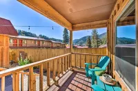 Red River Summer Cabin w/ Fire Pit & Mtn Views
