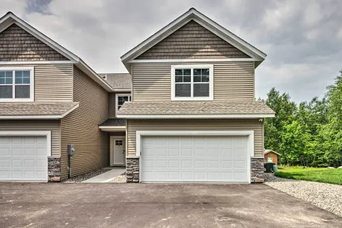 Upscale Townhome in Causeways on Gull Resort! - Pools