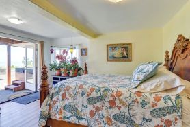 Mckinleyville Getaway w/ Hot Tub & Ocean Views!