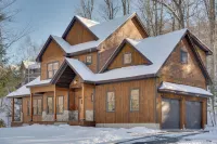 Walk to Loon Mtn Lift: Luxe Family Home w/ Hot Tub - Country Houses
