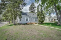 Spacious Minneapolis Home Rental 8 Mi to Downtown - Wifi