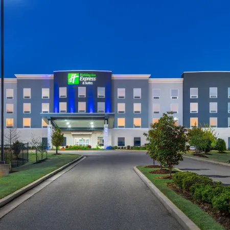 Holiday Inn Express & Suites MEMPHIS ARPT ELVIS PRESLEY BLV by IHG