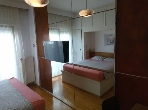 Waterfront private room, own bathroom