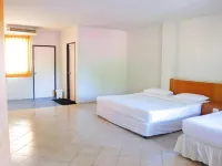 Sichang Shine Khao Resort