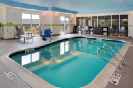 แฟร์ฟิลด์ อินน์แอนด์สวีทส์ ซีดาร์แรพิดส์