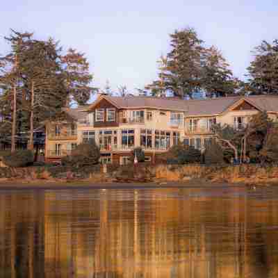 Long Beach Lodge Resort Hotel Exterior