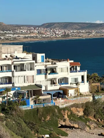 達爾阿爾巴哈爾塔加祖特 - 海濱 酒店