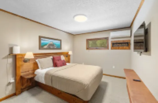 Cool Goose Landing Private Dock Large Deck Game Room 61