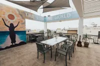 One Love One World Ayia Napa Square Hostel - 2 tähden