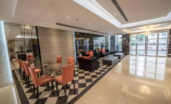 Golden Stone Hotel