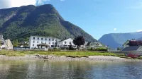 Skjolden Hotel