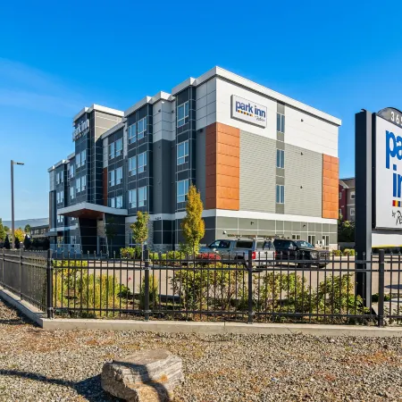 Park Inn by Radisson, Kelowna