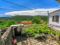 House Katica Hotels in Grizane