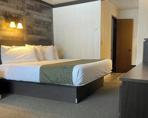 Adirondack Lodge Old Forge Hotels in Webb