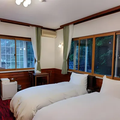 Petit Hotel Midori Hotels near Musee le vent