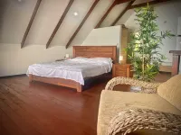 Six Pillars Resort Hotels in Bastimento