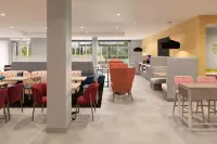 Home2 Suites by Hilton Goodyear Phoenix West - breakfast