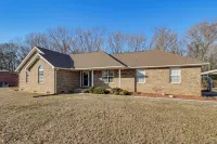 Near Tims Ford Lake: Peaceful Retreat w/ Patio - 3-Star