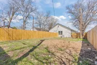 Charming 1-bedroom Retreat in Fort Worth - Country Houses