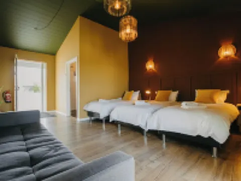 The Hill Guesthouse Hotels in Fludir