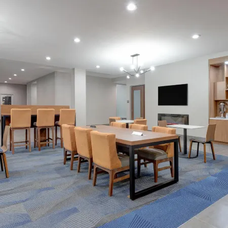 La Quinta Inn & Suites by Wyndham Eagle Pass