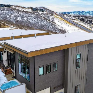 Apex Ridge Retreat by Avantstay Private Hot Tub + Fireplace + Mountain Views + Near Deer Valley East