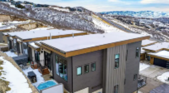 Apex Ridge Retreat by Avantstay Private Hot Tub + Fireplace + Mountain Views + Near Deer Valley East