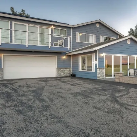 Ocean View Poolside Retreat