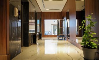 E Hotel
