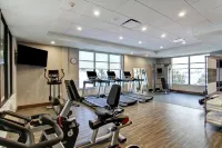 Home2 Suites by Hilton Edmonton South - Yüzme Havuzu