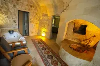 Kayaharman Cave Suites