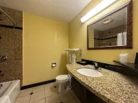 Western Village Inn-Newly Renovated Hotels in Willits