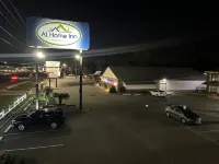 At Home Inn - Pensacola - parking