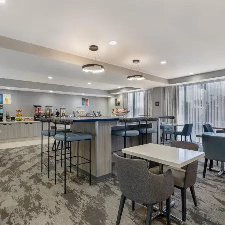 Best Western Plus Fresno Airport Hotel