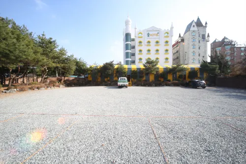 Cheonan (Sinbu-Dong) Sup Hotel