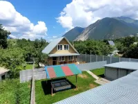 Uyut Gornykh Vershin Private House Hotels in Teberda