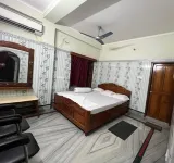 拉吉酒店(Hotel Raj)