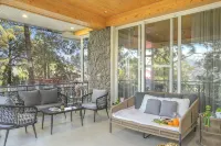 ELIVAAS 4 BHK Kavya Villa With Lounge