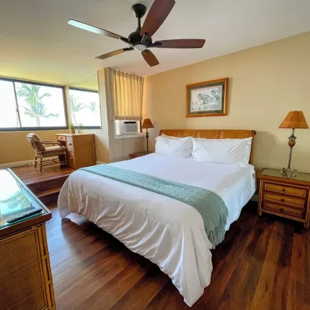 Summer Rates at Sugar Beach-Front Kealia #302!