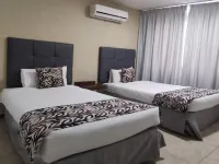Miramar Suites Hôtels à : 