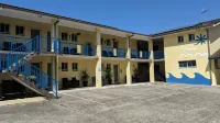 Harrington Village Motel