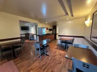 Quality Inn & Suites Everett - Wifi