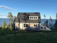 Beautiful Seaside cottage with stunning views