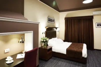 11 Hotel & Garden (11 отель и сад) Отели в г. 