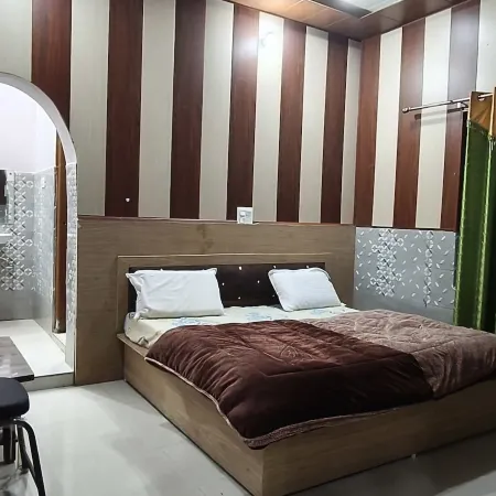 Omji - Kalindi Seva Sadan