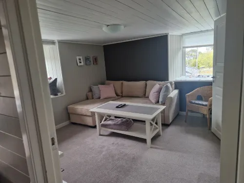 Cosy Living Room, Bedroom and Bathroom and Kitchen Area - 2つ星