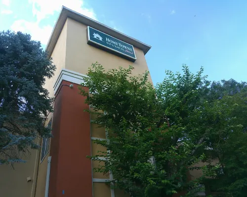 HomeTowne Studios Chantilly Hotéis em Sully
