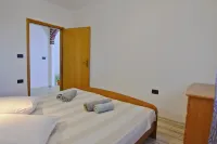 Peaceful countryside stay with terrace - 3-Star