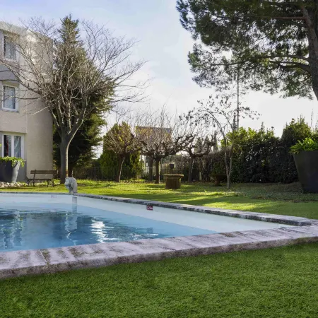 Ibis Arles